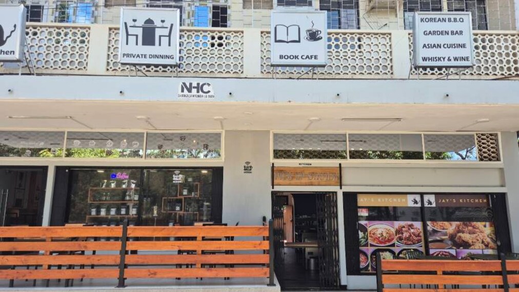 Moshi_Urban_Jay's_Kitchen_5