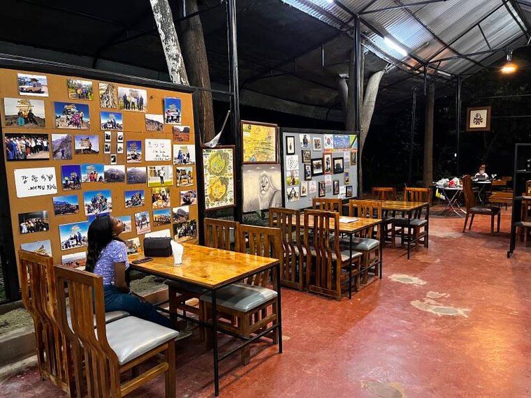 Moshi_Urban_Jay's_Kitchen_8