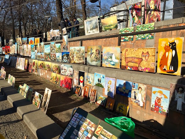 Dry_Bridge_Market_2