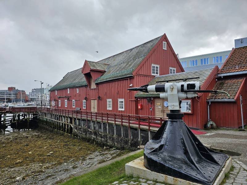 Tromso_The_Polar_Museum_4