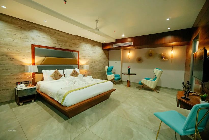 Akola_Rg_exclusive_stay_&_fine_dine_2