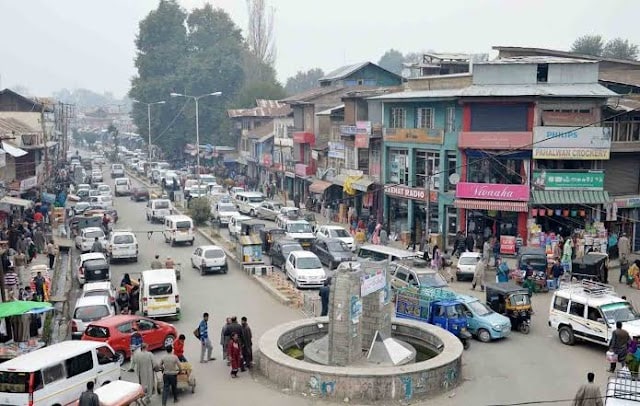 Anantnag_Lal_chowk_stores_2