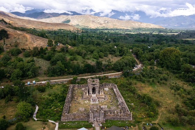 Anantnag_Martand_sun_temple_3