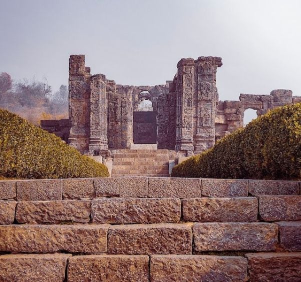 Anantnag_Martand_sun_temple_4