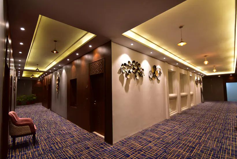 Ayodhya_Kohinoor_palace_3