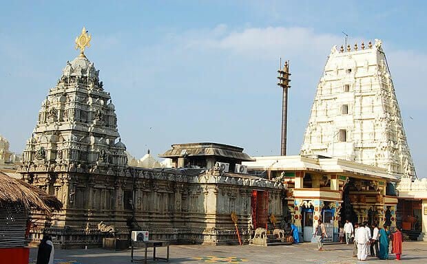 Bhadrachalam_Sri_seeta_ramachandra_swami_temple_1