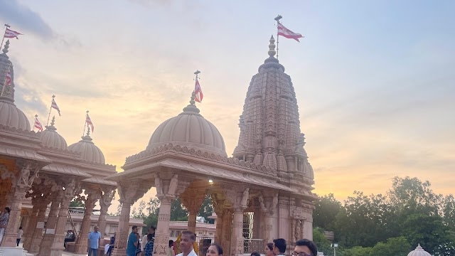 Bharuch_Baps_shri_swaminarayan_mandir_2