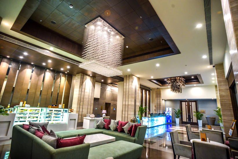 Bhavnagar_Efcee_sarovar_portico_bhavnagar_3