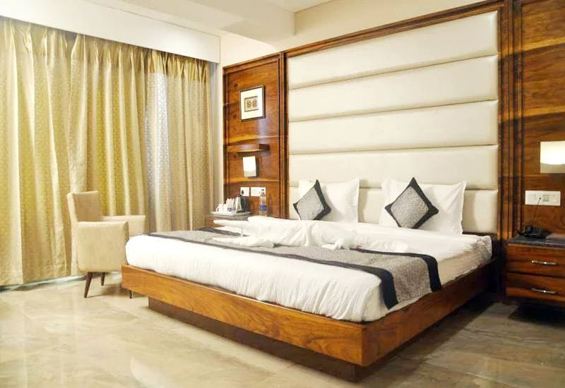 Bhilai_Hotel_amit_park_international_1