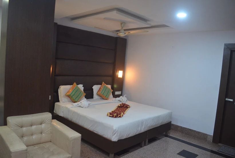 Bhilai_Hotel_himalaya_park_2