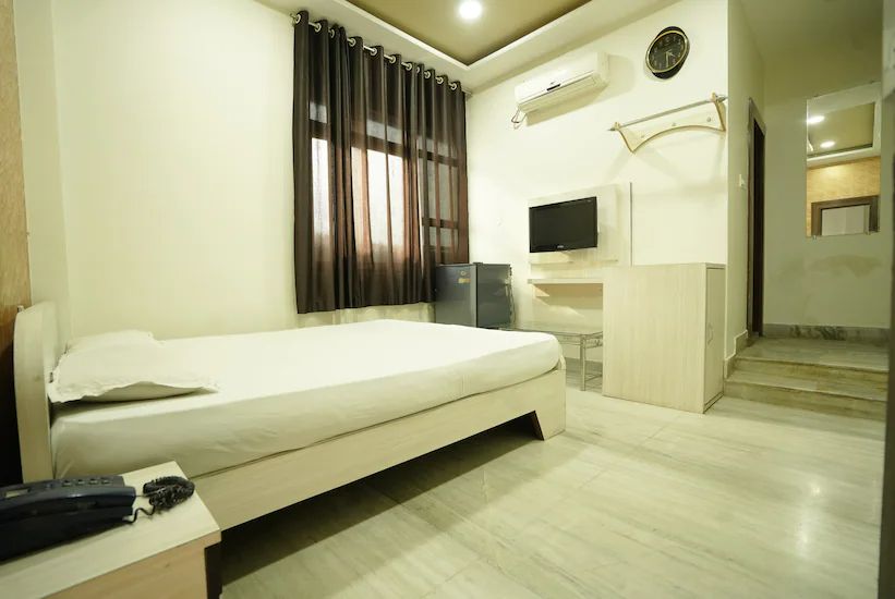 Bhilai_Hotel_shakun_1
