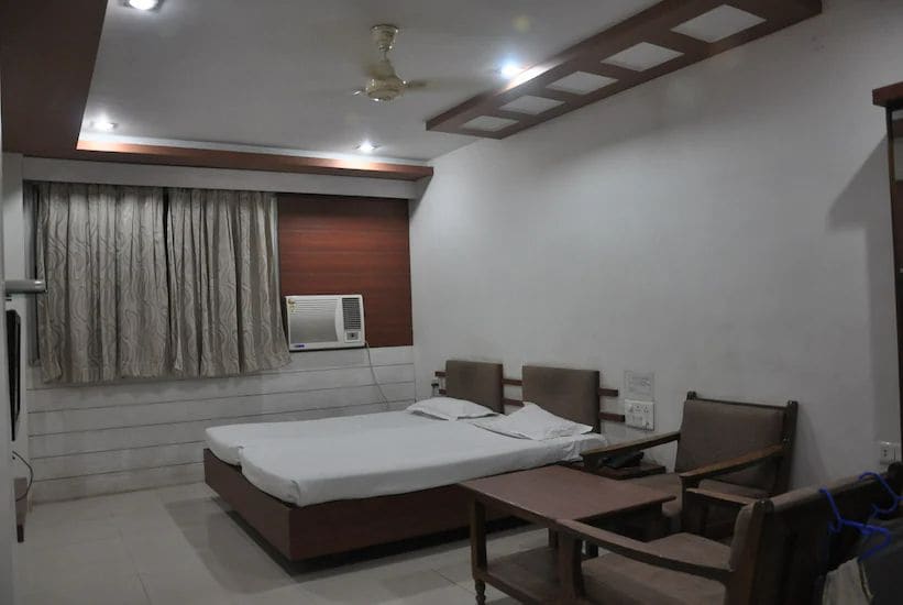 Chandrapur_Hotel_mayur_2