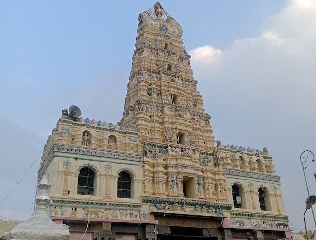 Chitradurga_Nayakanahatti_temple_2