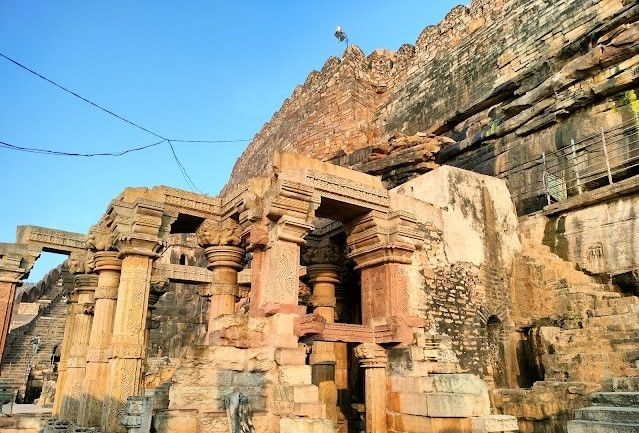 Chitrakoot_Kalinjar_fort_1