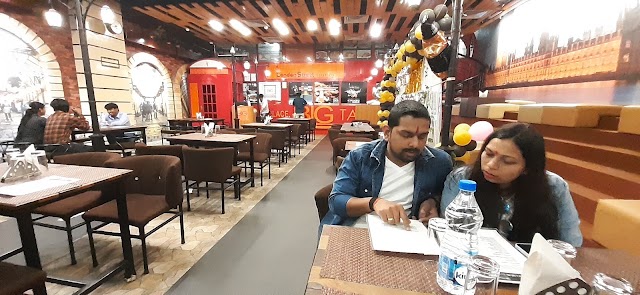 Dhanbad_London_street_bistro_2
