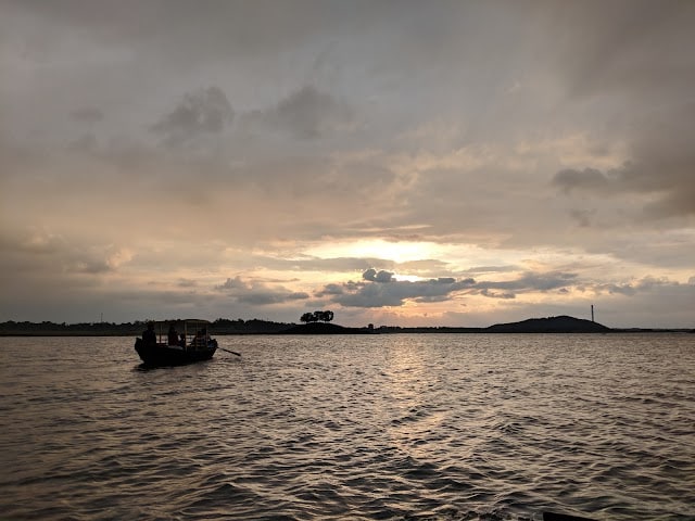 Dhanbad_Maithon_lake_2