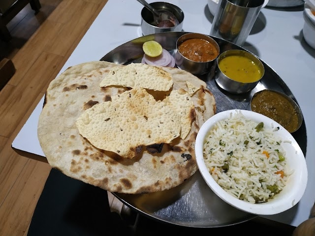 Dharwad_Karnatak_bhavan_2