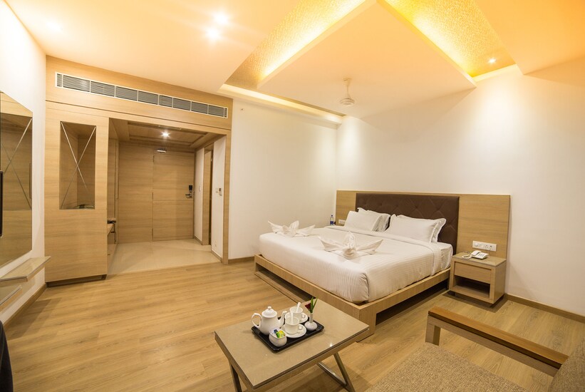 Dindigul_Hotel_vivera_grande_1