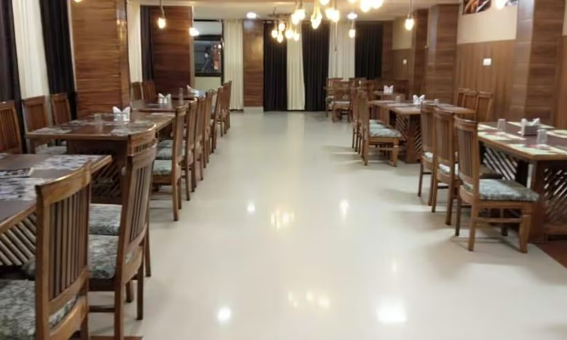 Etawah_Hotel_anurag_palace_3