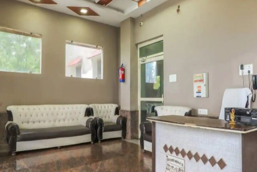 Etawah_Hotel_raj_resort_and_restaurant_2
