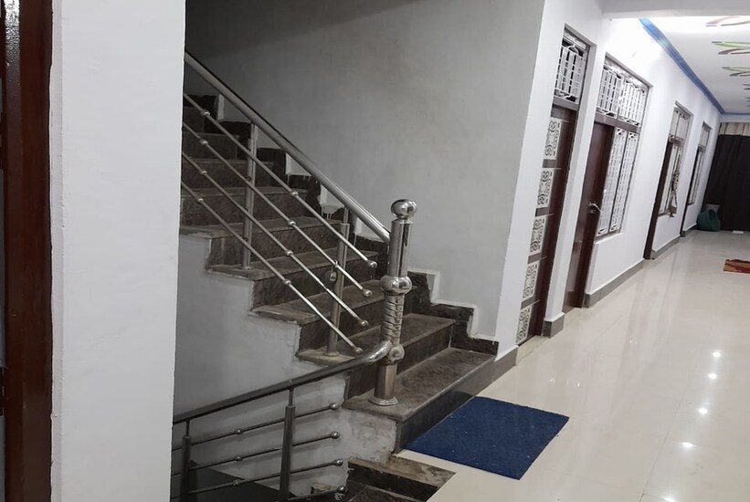 Etawah_Hotel_raj_resort_and_restaurant_3