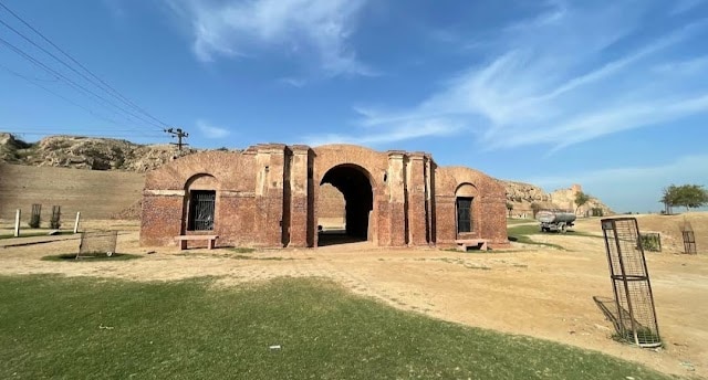 Hisar_Asirgarh_fort_1