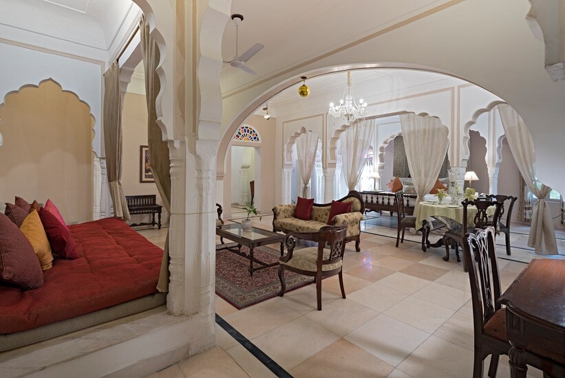 Jhunjhunu_Alsisar_mahal_a_heritage_hotel_3