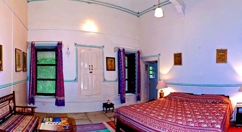 Jhunjhunu_Neemrana_s_piramal_haveli_3