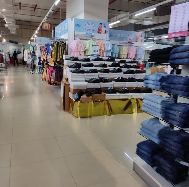 Kakinada_Reliance_mall_2