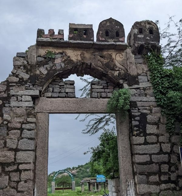 Karimnagar_Molangur_fort_2