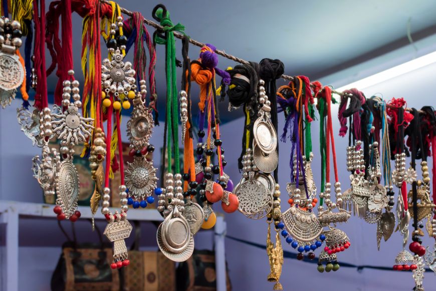Khajuraho_Karan_jewellers_&_handicrafts_2