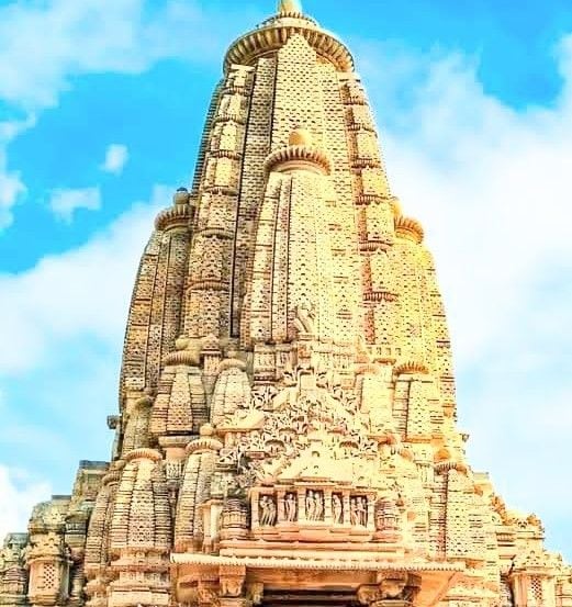 Khajuraho_Lakshmana_temple_3