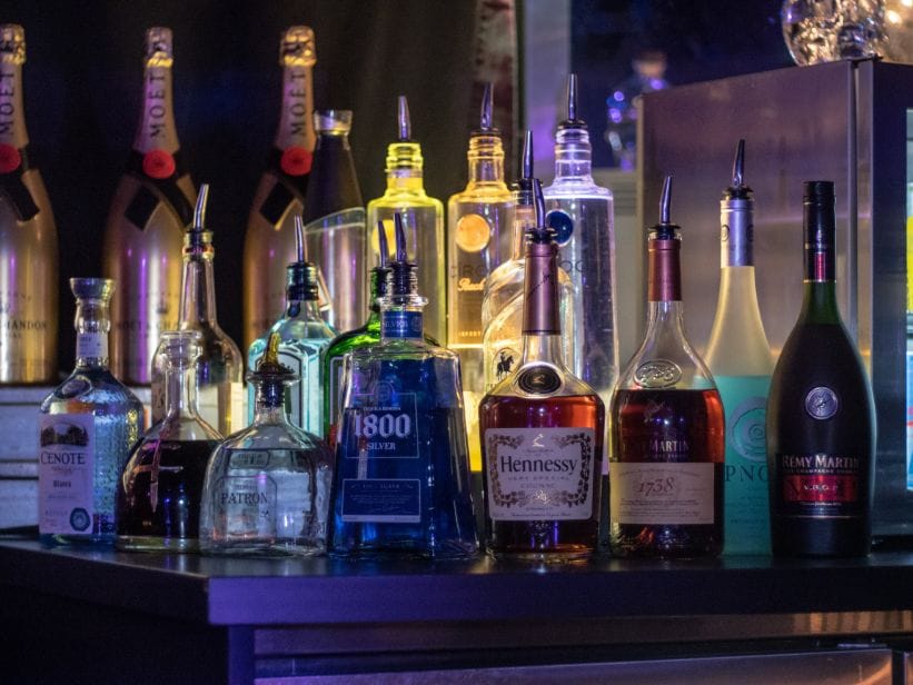 Kota_Four_seasons_bar_and_restaurant_2
