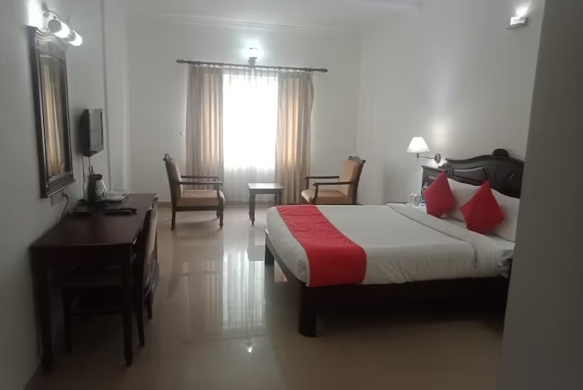 Kottayam_Hotel_national_park_2