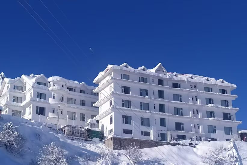 Kufri_Hotel_the_twin_towers_1