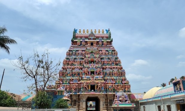 Kumbakonam_Kanjanur_sukran_temple_1