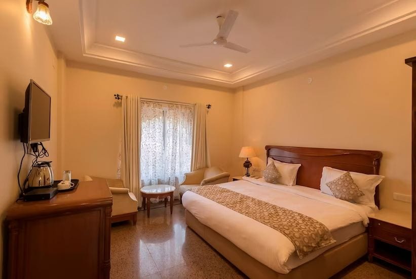 Kumbhalgarh_Kumbhalgarh_fort_resort-pure_veg_2