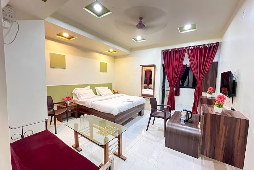 Latur_Hotel_udayshree_palace_1