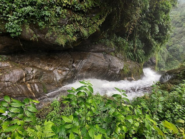 Lava_Changey_falls_1