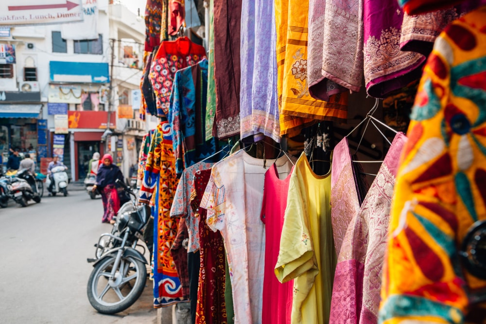 Lava_Rish_road_market_1