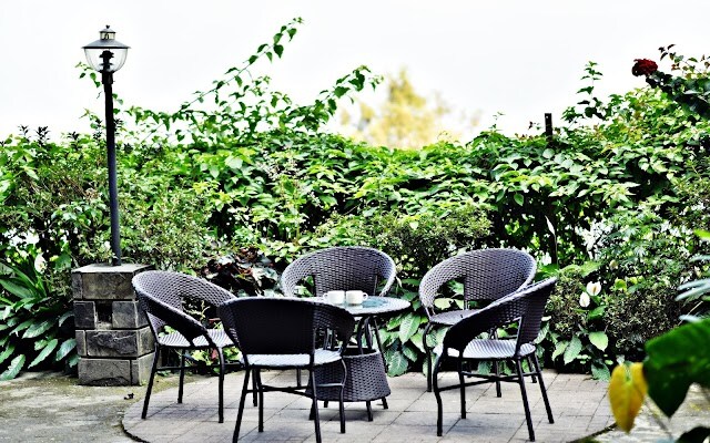 Lava_Sood_s_garden_retreat_and_restaurant_2