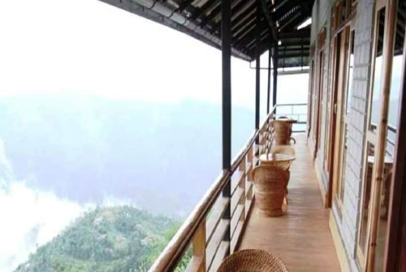 yes-homes-pinewood-resort-lava-what-to-expect-timings-tips