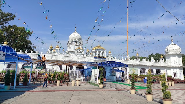 Mohali_Amb_sahib_gurudwara_2