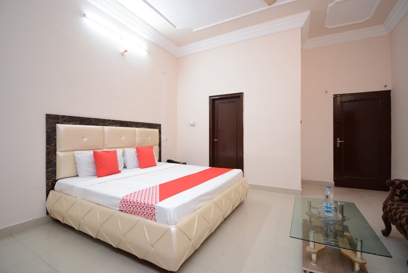 Pathankot_Hotel_asia_palace_1