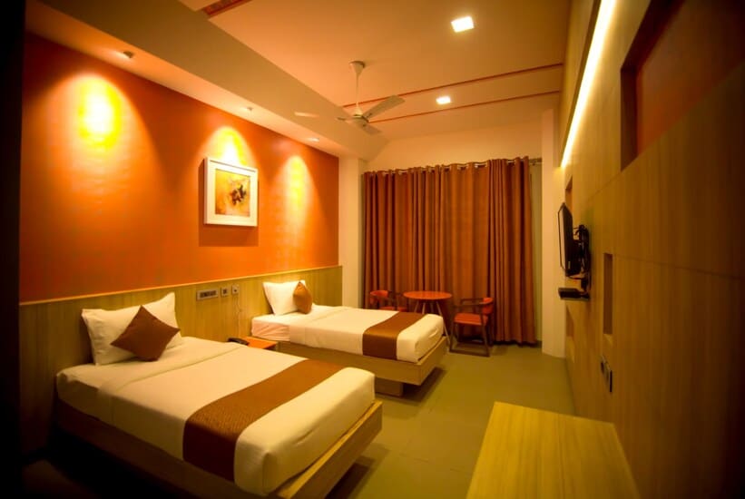 Pollachi_Hotel_madhava_inn_1