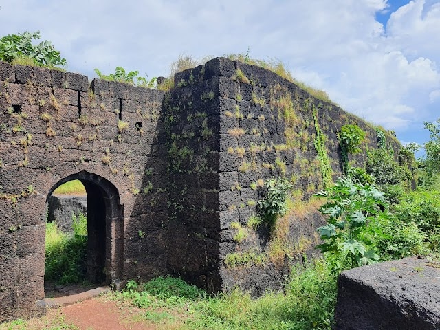 Ratnagiri_Jaigad_fort_2