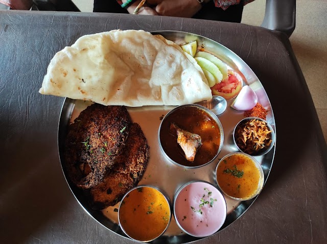 Ratnagiri_Masala_kitchen_2