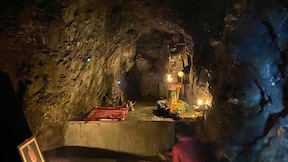 Vashishta Gufa Rishikesh: Unveil Mystical Legends and Serenity