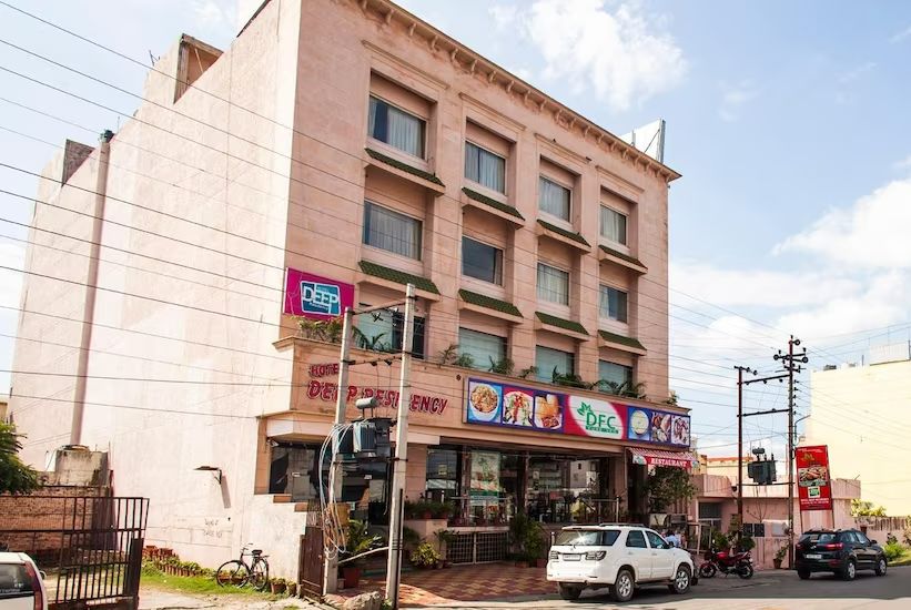 Roorkee_Hotel_deep_residency_1
