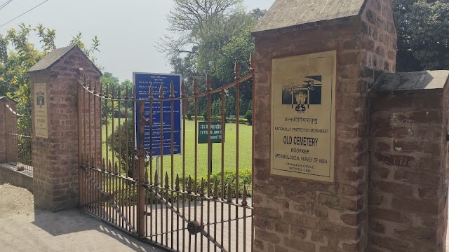 Roorkee_Old_cemetery_2